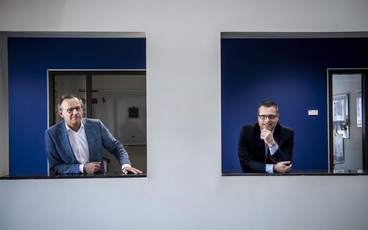 De twee directeuren van de GGD's: Jos Rietveld (links) van GGD Groningen en Hans Kox van GGD Drenthe. De twee directeuren van de GGD's: Jos Rietveld (links) van GGD Groningen en Hans Kox van GGD Drenthe.