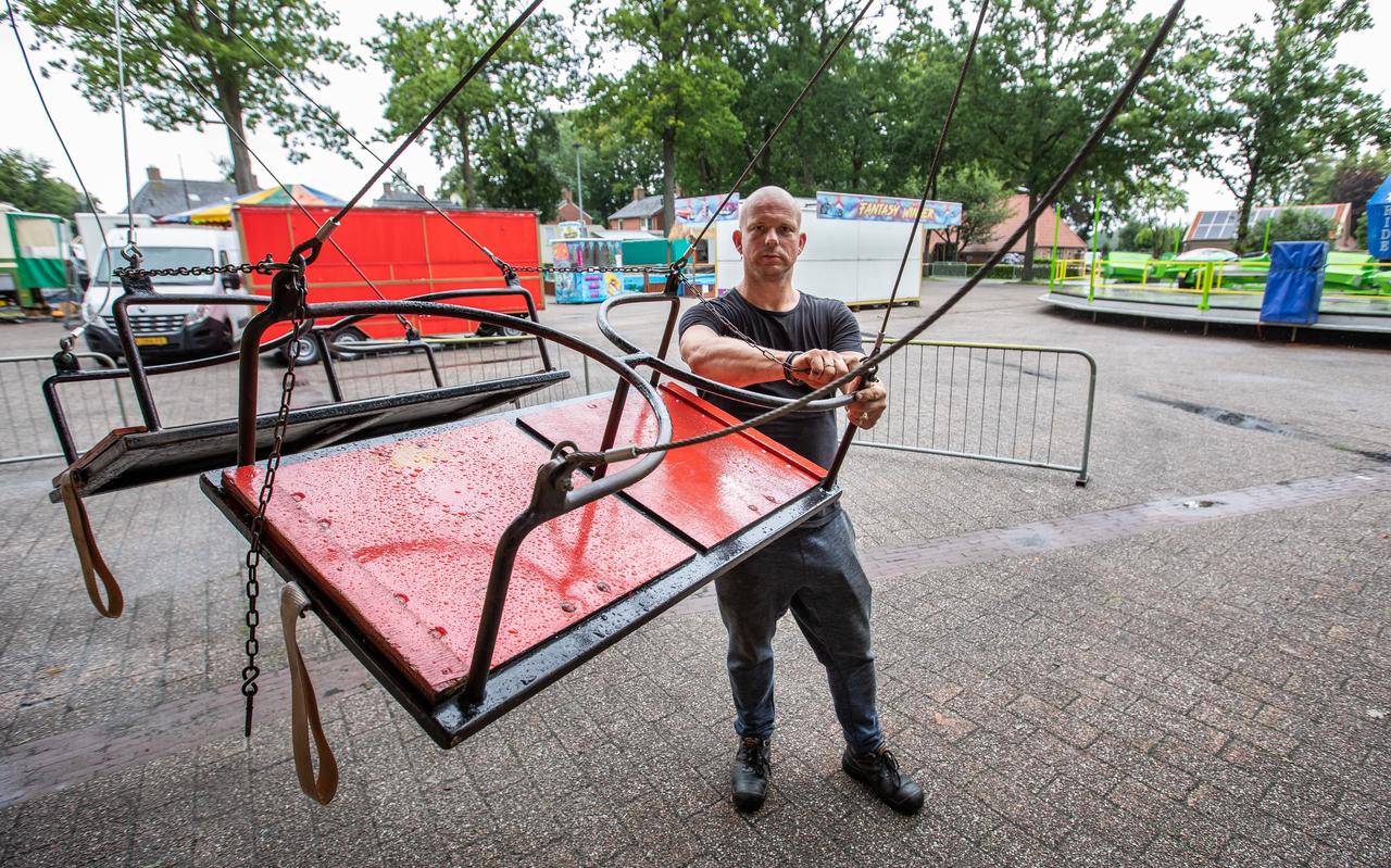 Kermisexploitant Martin Veen hoopt op 5 goede dagen in Vlagtwedde Kermisexploitant Martin Veen hoopt op 5 goede dagen in Vlagtwedde