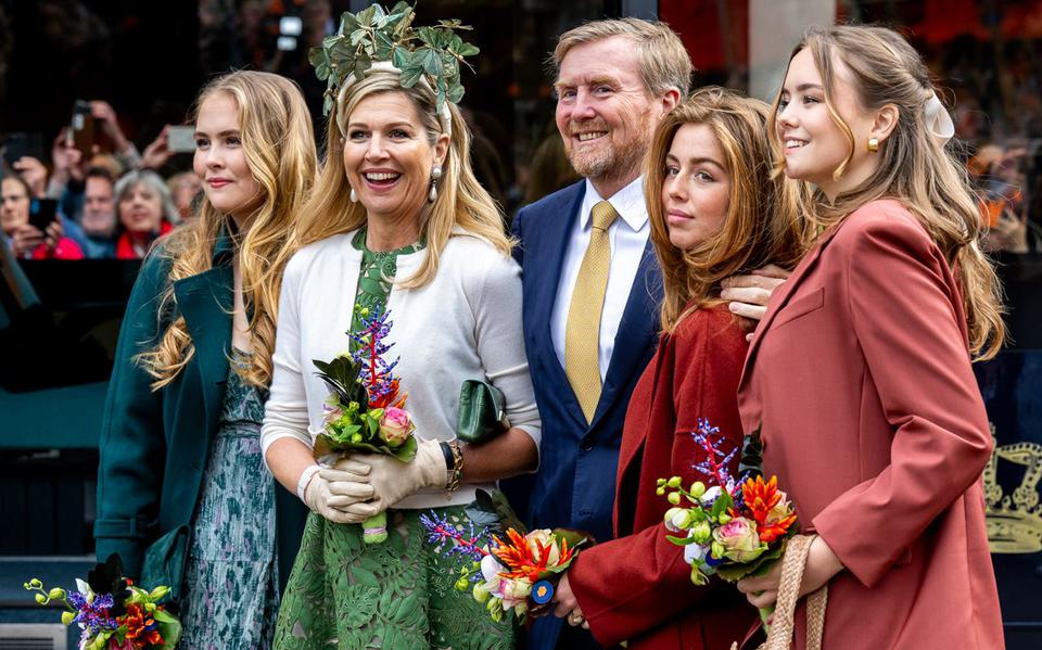De koninklijke familie vierde Koningsdag in Emmen.