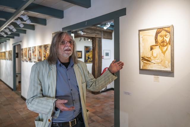 44 collecties telt zijn museum. En Rob Møhlmann (70) uit Appingedam verzamelt door om een blijvend k