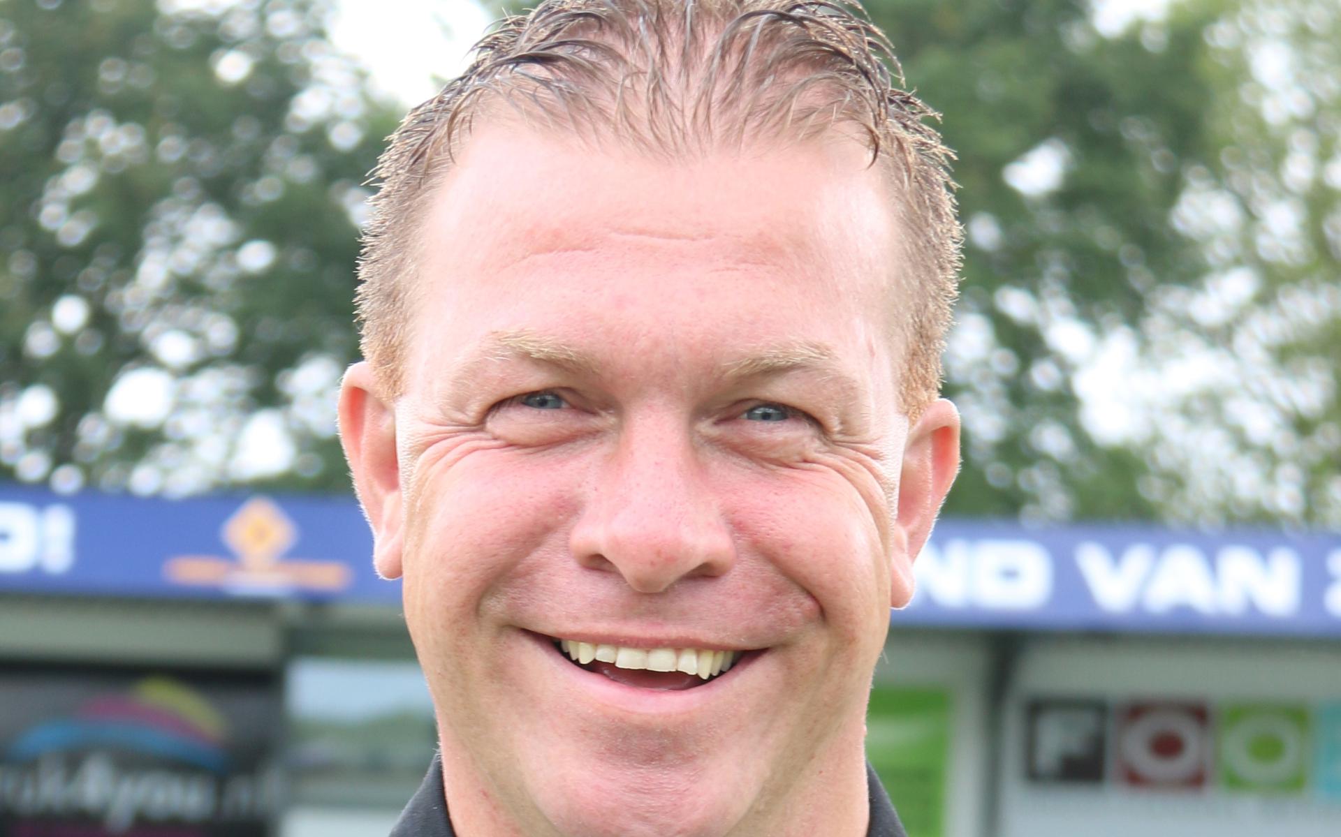 Hoogeveen-trainer Nico Haak.