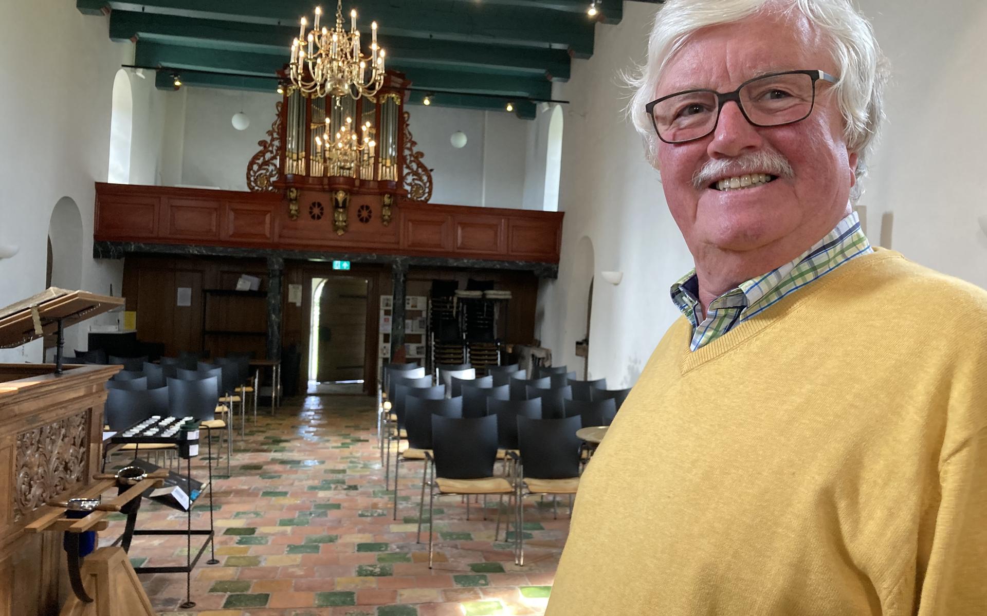 PKN-kerk in Ezinge stelt preekgestoelte open voor leken. Kunstenares Natasja Bennink verzorgt eerste