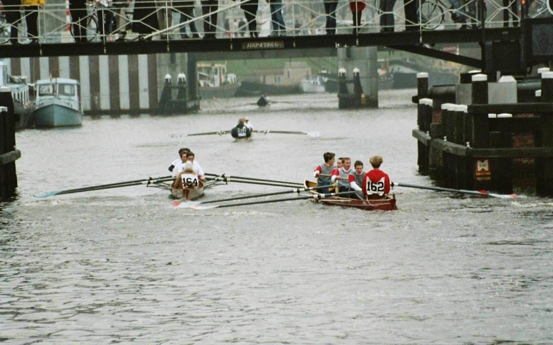 Historisch beeld Gyas-Hunze race