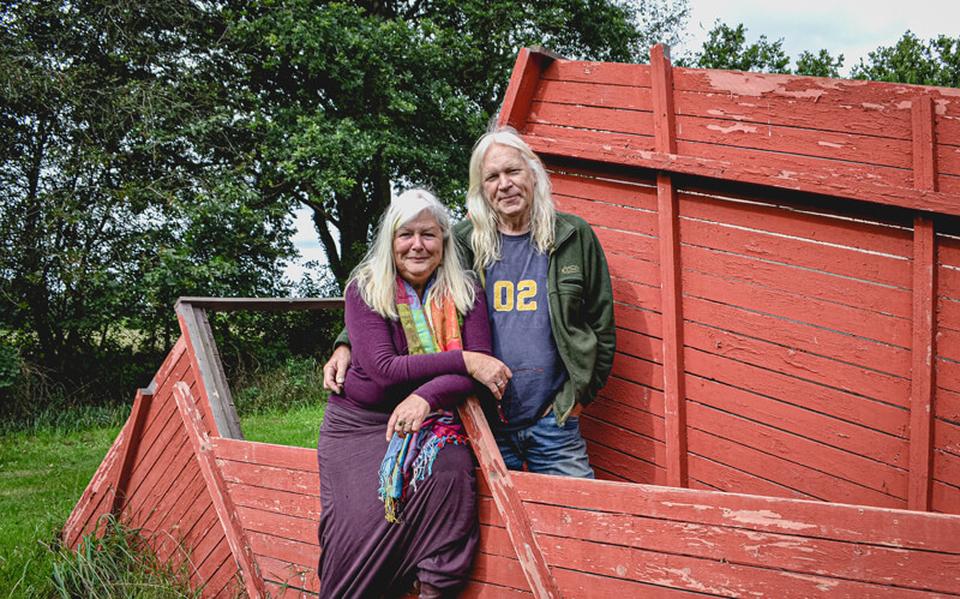 Rob Reynders (rechts) naast zijn vrouw Ina op een foto uit uit 2020.