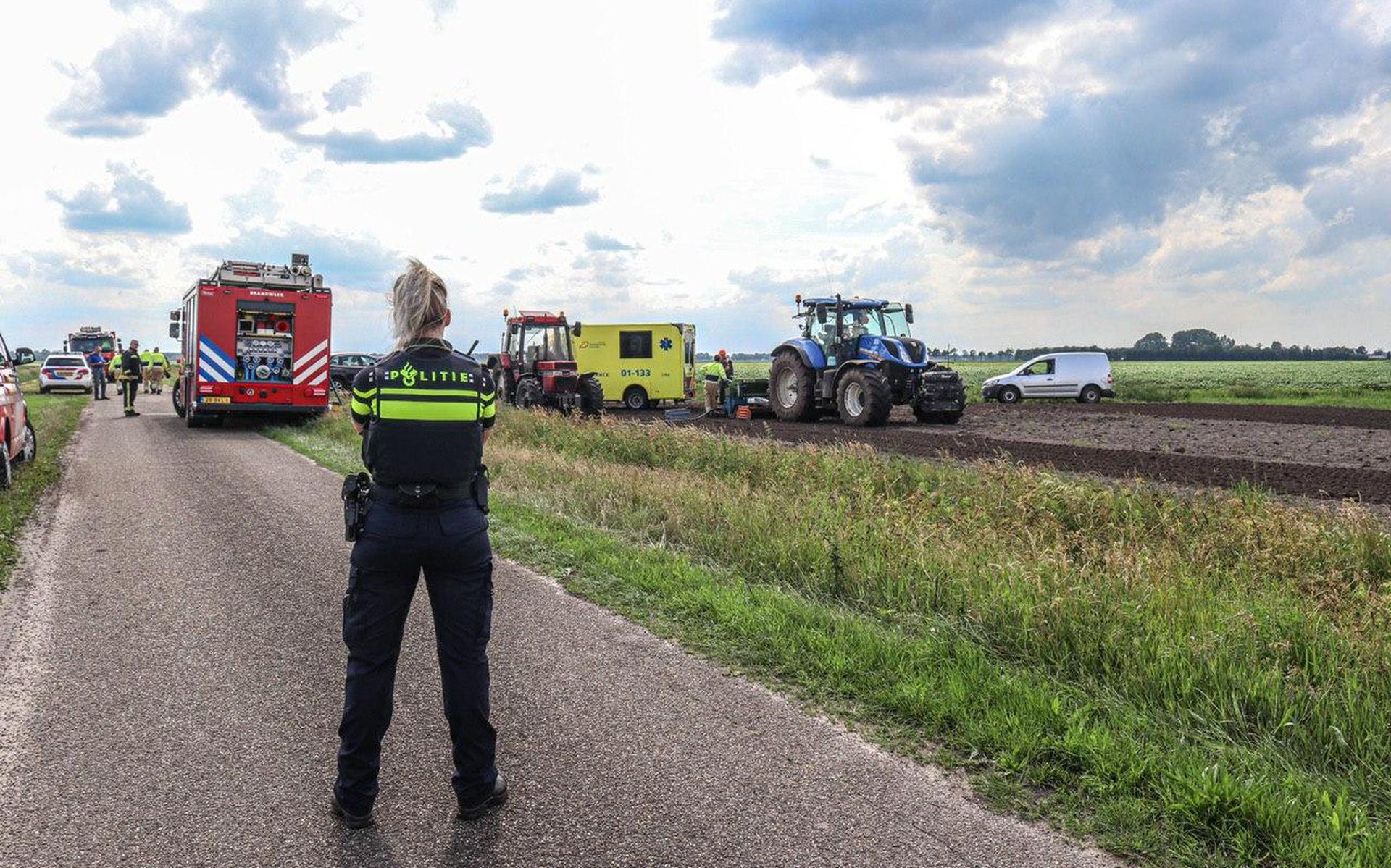 Vrouw Met Spoed Naar Ziekenhuis Na Met Hand Klem Te Hebben Gezeten In ...