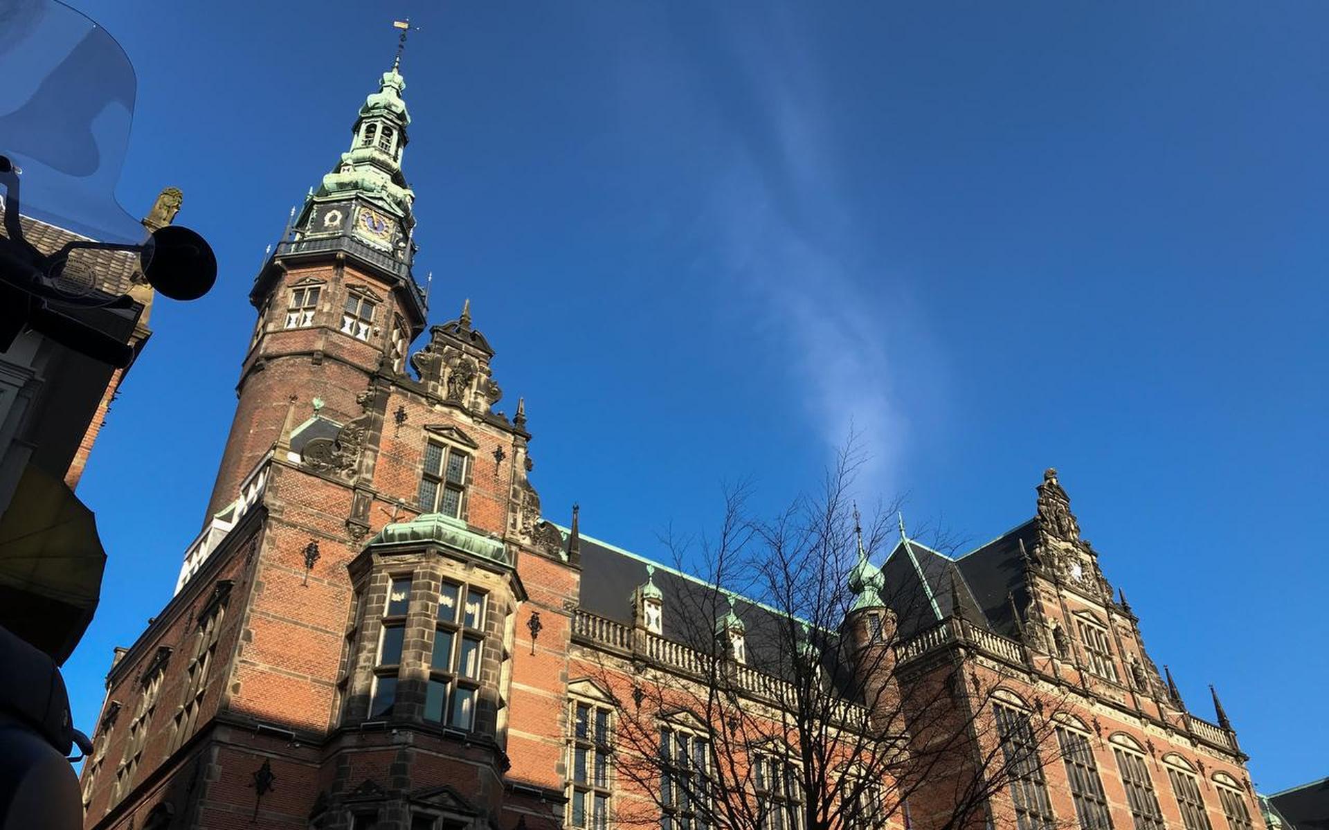 De Rijksuniversiteit Groningen treedt buitensporig hard op tegen professor Joost Herman.