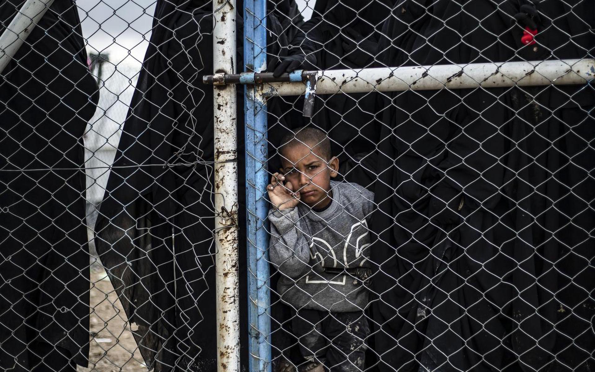 Een kind in het al-Hol kamp voor familieleden van aanhangers van IS in Syrië.