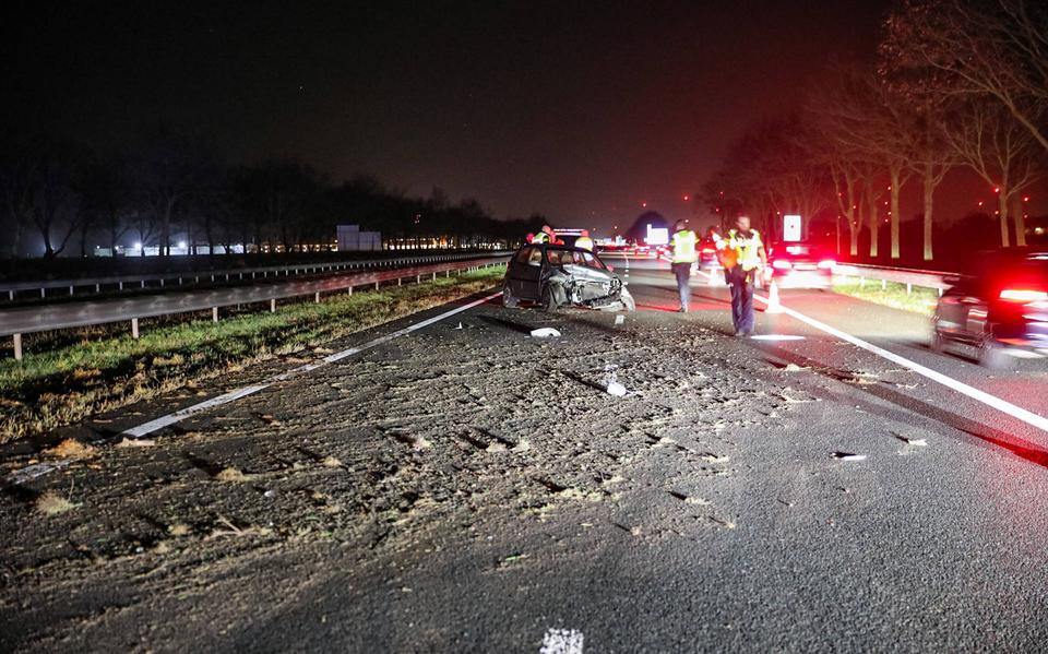 Bestuurder vlucht na ongeluk op A7 bij Zuidbroek.