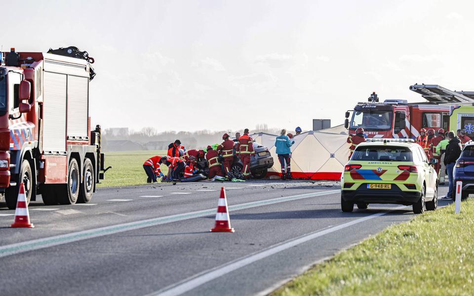 Vrouw uit Eemsdelta overleden na ongeluk op Eemshavenweg.