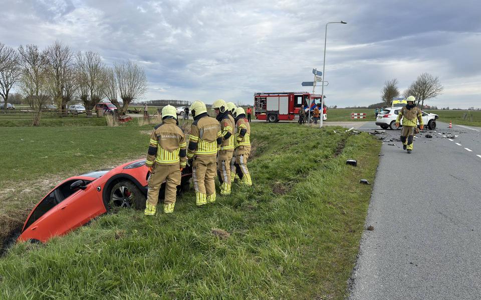 Man uit Hoogeveen gewond bij ongeval in Eanjum .
