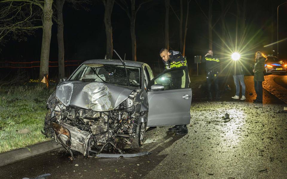 Automobilist op de vlucht na ongeluk in Appingedam en gewonde door steekincident in Assen.