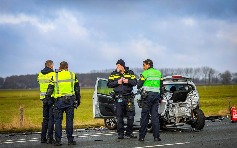 Meerdere gewonden bij ernstig ongeval op de N355 bij Aduard.