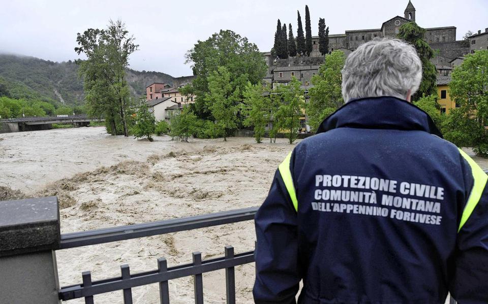 In het noorden van Italië waar komend weekeinde de GP van Emilia-Romagna wordt verreden heeft hevige regenval tot grote overstromingen geleid.