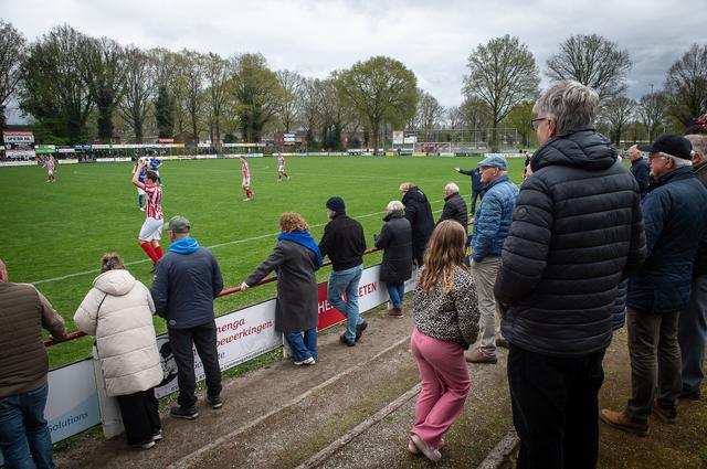 Plafond vol sjaals, veld vol verwarring in Gieten na persoonsverwisseling
