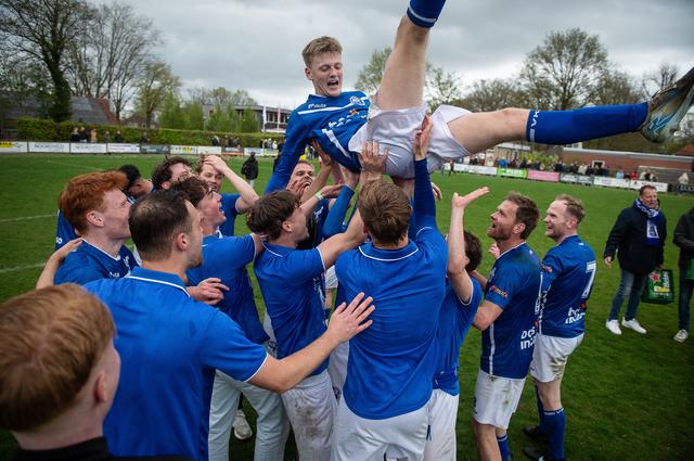 VKW op de platte kar naar de eerste klas. ‘Wij zijn niet bang voor het hogere niveau, het is juist e
