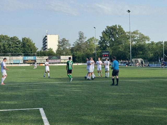 Oost-Groningen kan opgelucht ademhalen: WVV blijft eersteklasser