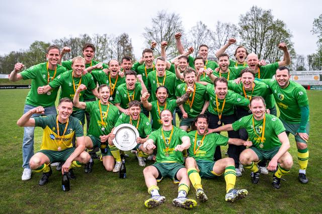 Eerste kampioenen bekend, degradatiestress, promotiedruk en FC Zuidlaren lijkt op Ajax