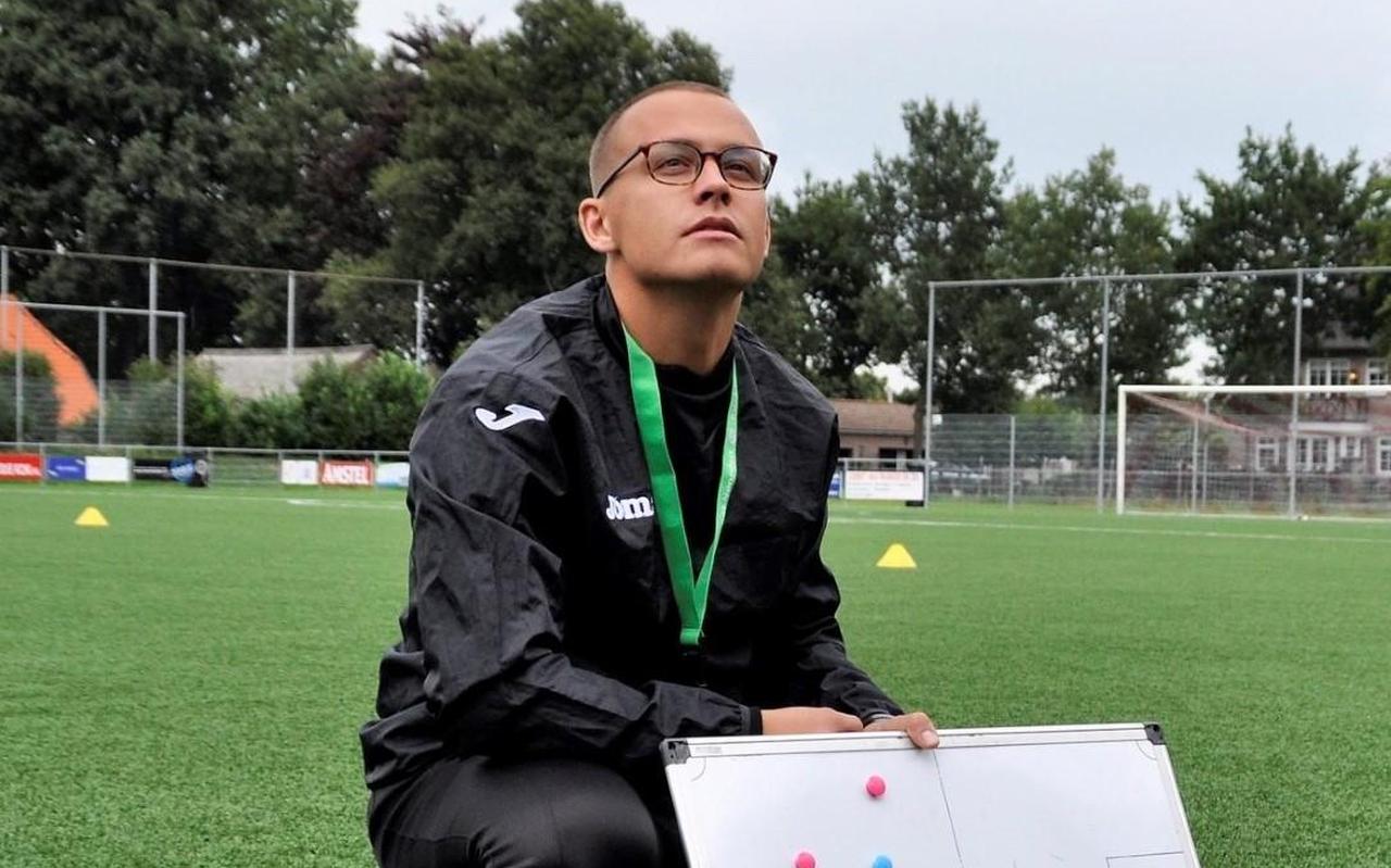 Simon Cageling: ,,Sinds ik in Groningen woon om er te gaan studeren, is de FC echt mijn club geworden.’’ Simon Cageling: ,,Sinds ik in Groningen woon om er te gaan studeren, is de FC echt mijn club geworden.’’