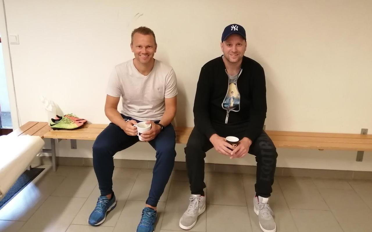 Erik Nevland (links) met FC Groningen-fan en schrijver Ferdi Delies. Erik Nevland (links) met FC Groningen-fan en schrijver Ferdi Delies.
