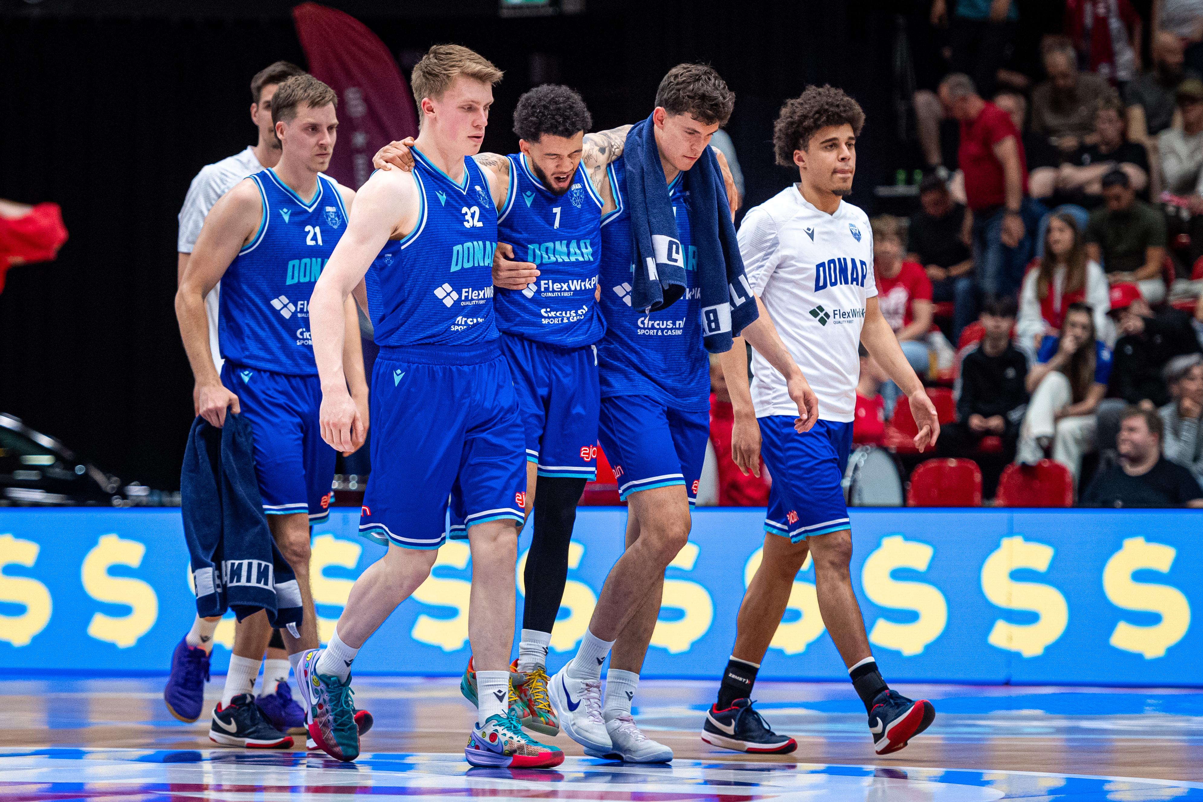 Dramatische avond voor Donar in Den Bosch. Schade bij basketballers uit Groningen veel groter dan af