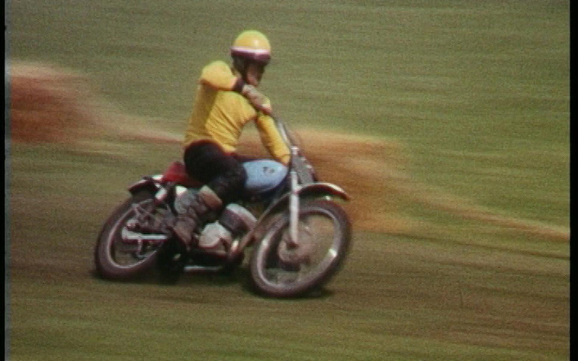 Ga Terug In De Tijd Met Films Van Toen Motorcrossen Door Drenthe Met Beelden Van Meer Dan