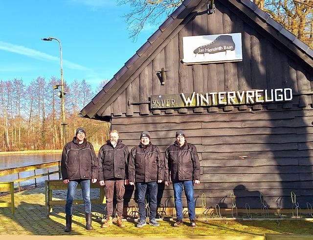 Strenge winters lijken verleden tijd. Zorgen bij ijsvereniging uit Aalden over de toekomst