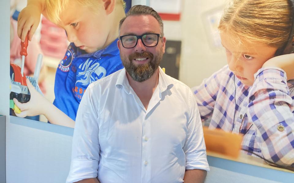 Bestuurder Patrick Tuil zegt dat scholenstichting Quadraten overweegt juridische stappen  te nemen tegen raad Westerkwartier.’’ 