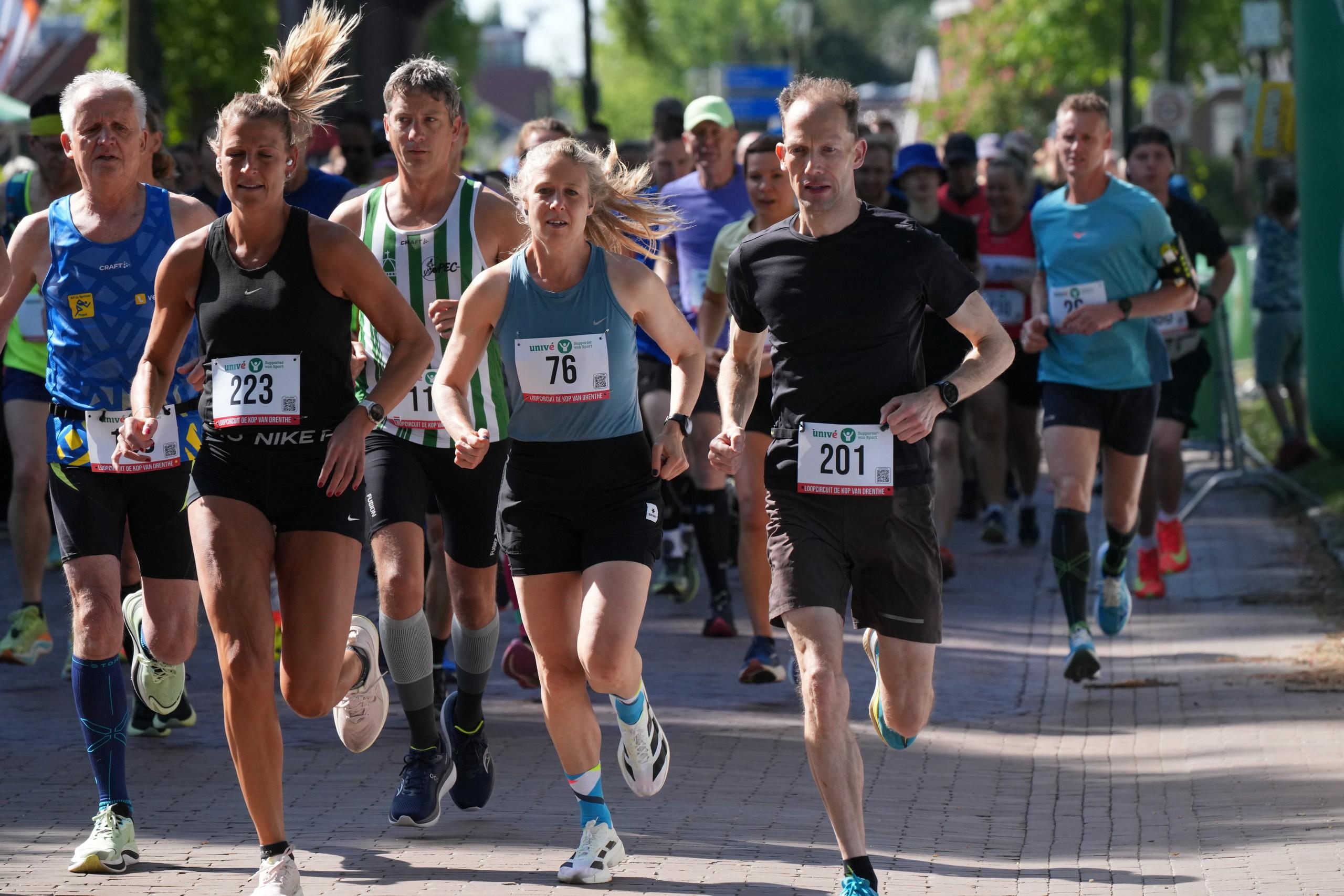 Burgemeester schiet als vrijwilliger te hulp: 18e Magnesium Run van Gieten met record