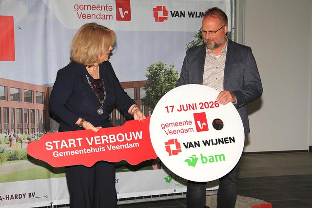 Verbouw Gemeentehuis Veendam van start
