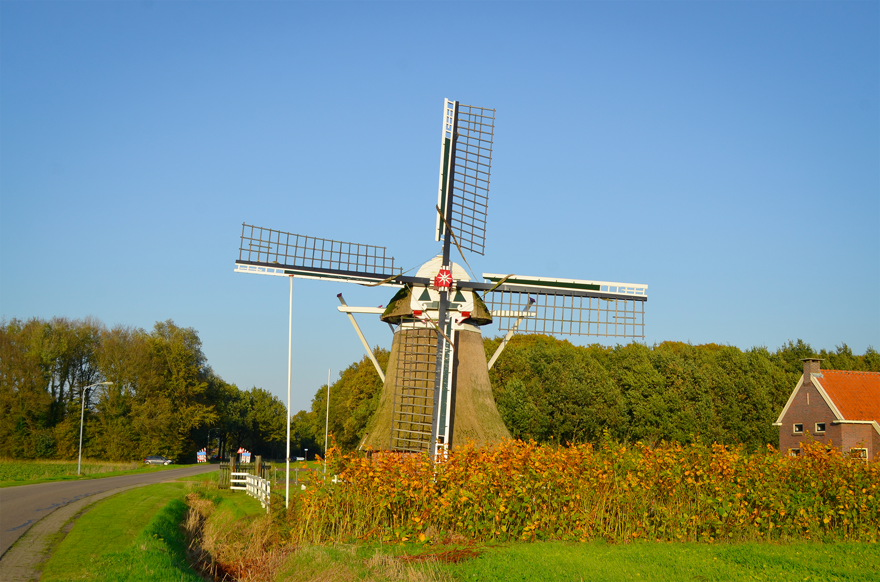 Slochteren met ‘Van Fraeylema tot Fraeylema’-wandeling over landgoed en langs molen