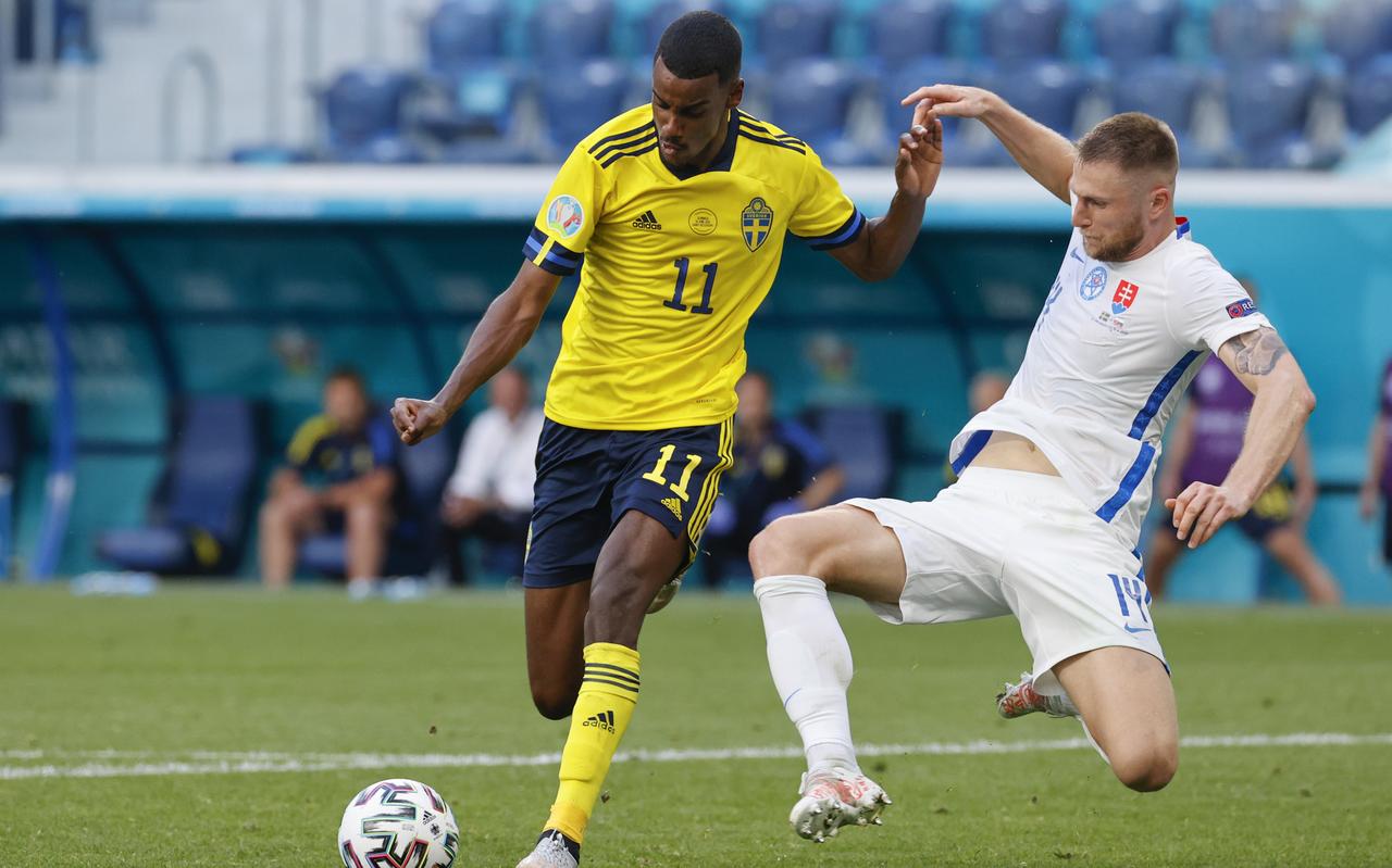 Alexander Isak in actie tijdens het duel van Zweden met Slowakije. Alexander Isak in actie tijdens het duel van Zweden met Slowakije.