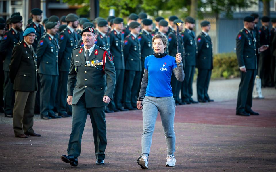 Het bevrijdingsvuur op de kazerne in Havelte, tijdens Dodenherdenking. 