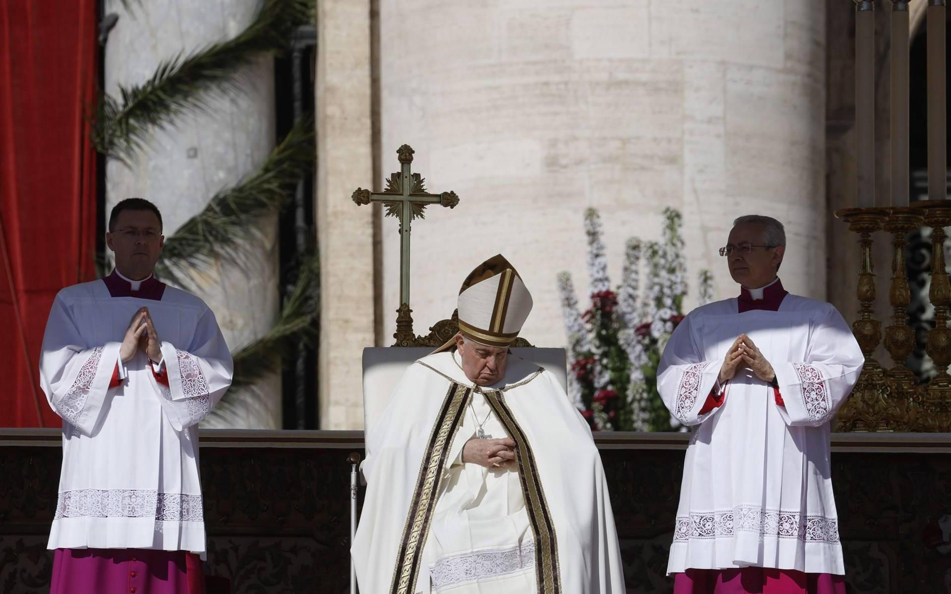 Paus staat met Pasen voor tweede jaar stil bij oorlog Oekraïne