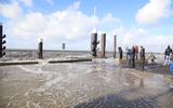 De pier van Holwerd onder water. FOTO JARING RISPENS