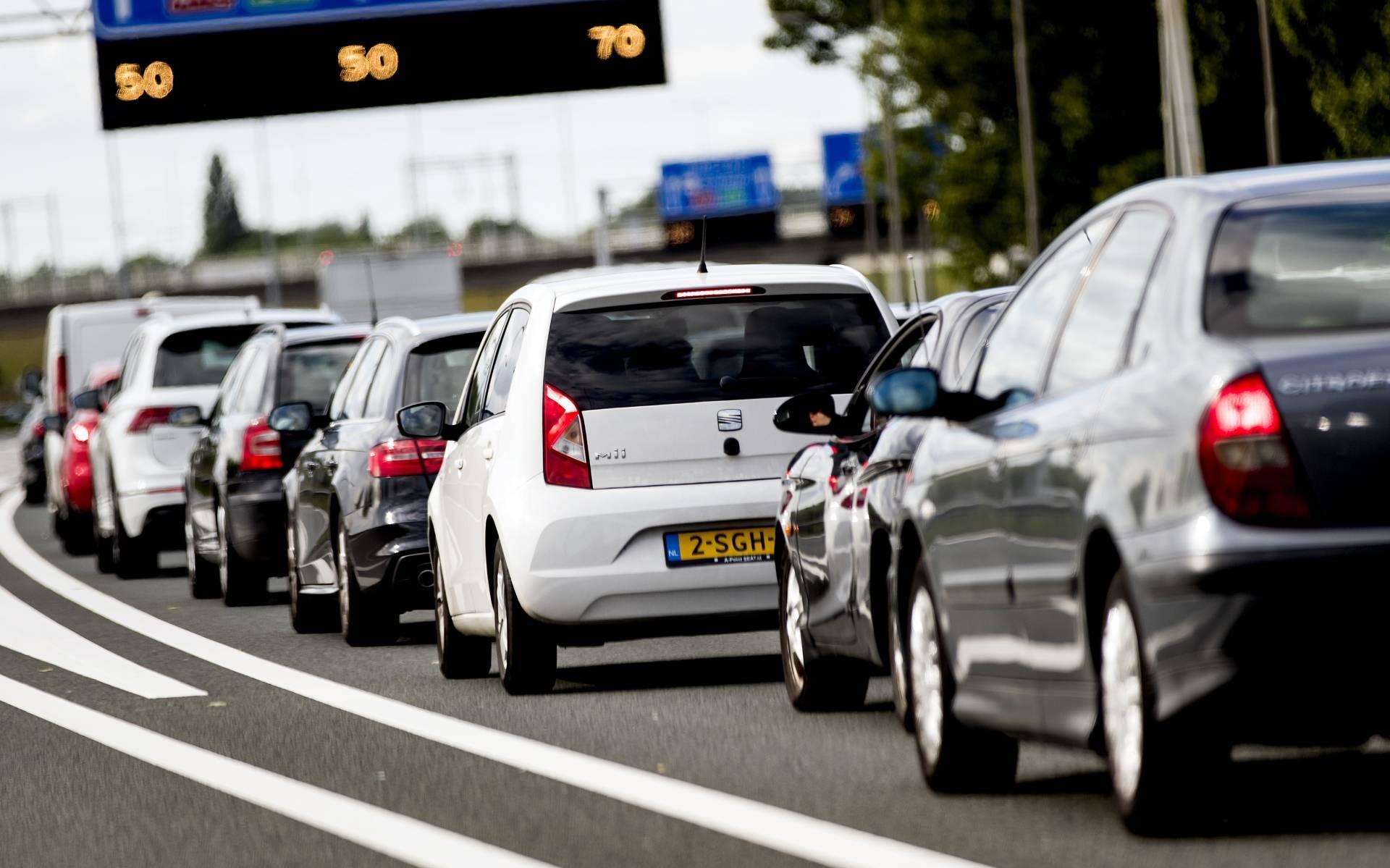 Ga je met de auto of ben je onderweg naar een vakantiebestemming in het buitenland? Lees dan hier wa