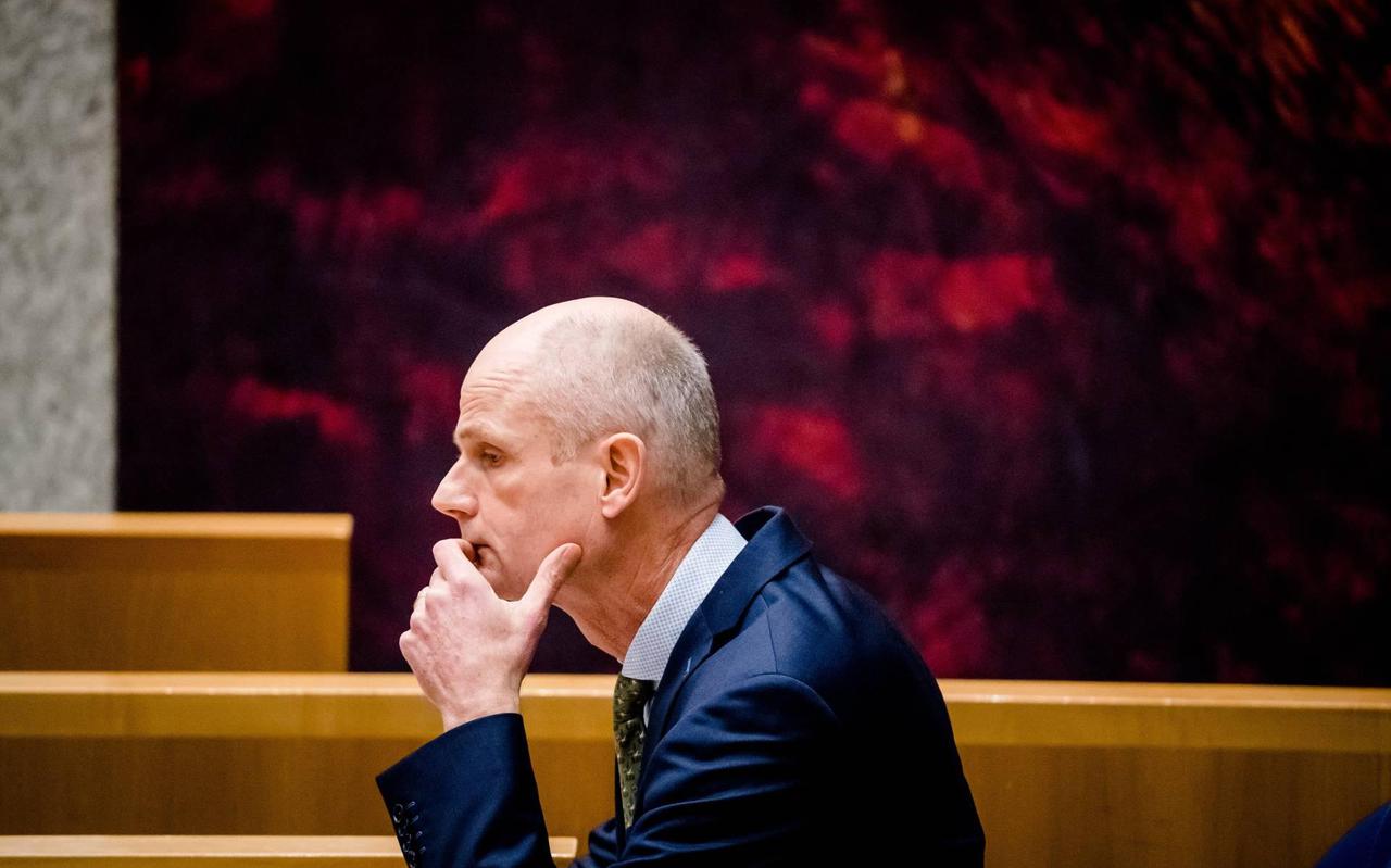 Hoogleraren Zijn Verbijsterd Over Door Het Rijk Bestelde Steunbrief Provincie Groningen Gedeputeerde Henk Staghouwer Laat Zich Voor Het Karretje Van De Minister Spannen Dagblad Van Het Noorden