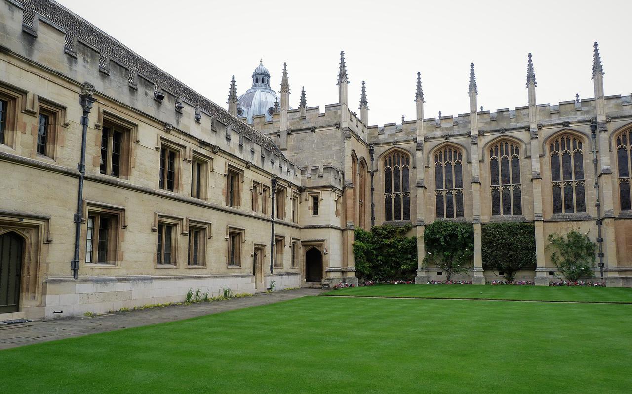 De universiteit van Oxford.