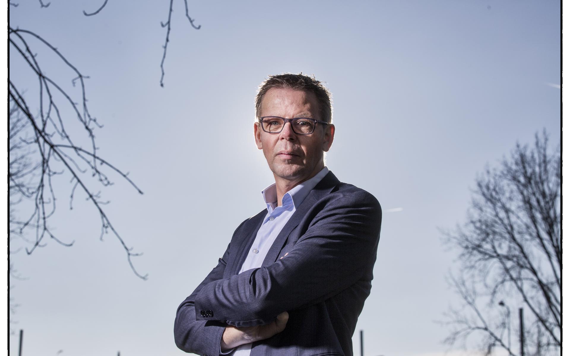 Healthcare is suffering from a chronic staff shortage.  Corona makes the long-threatening healthcare infarction concrete.  There is a solution, says Doekle Terpstra