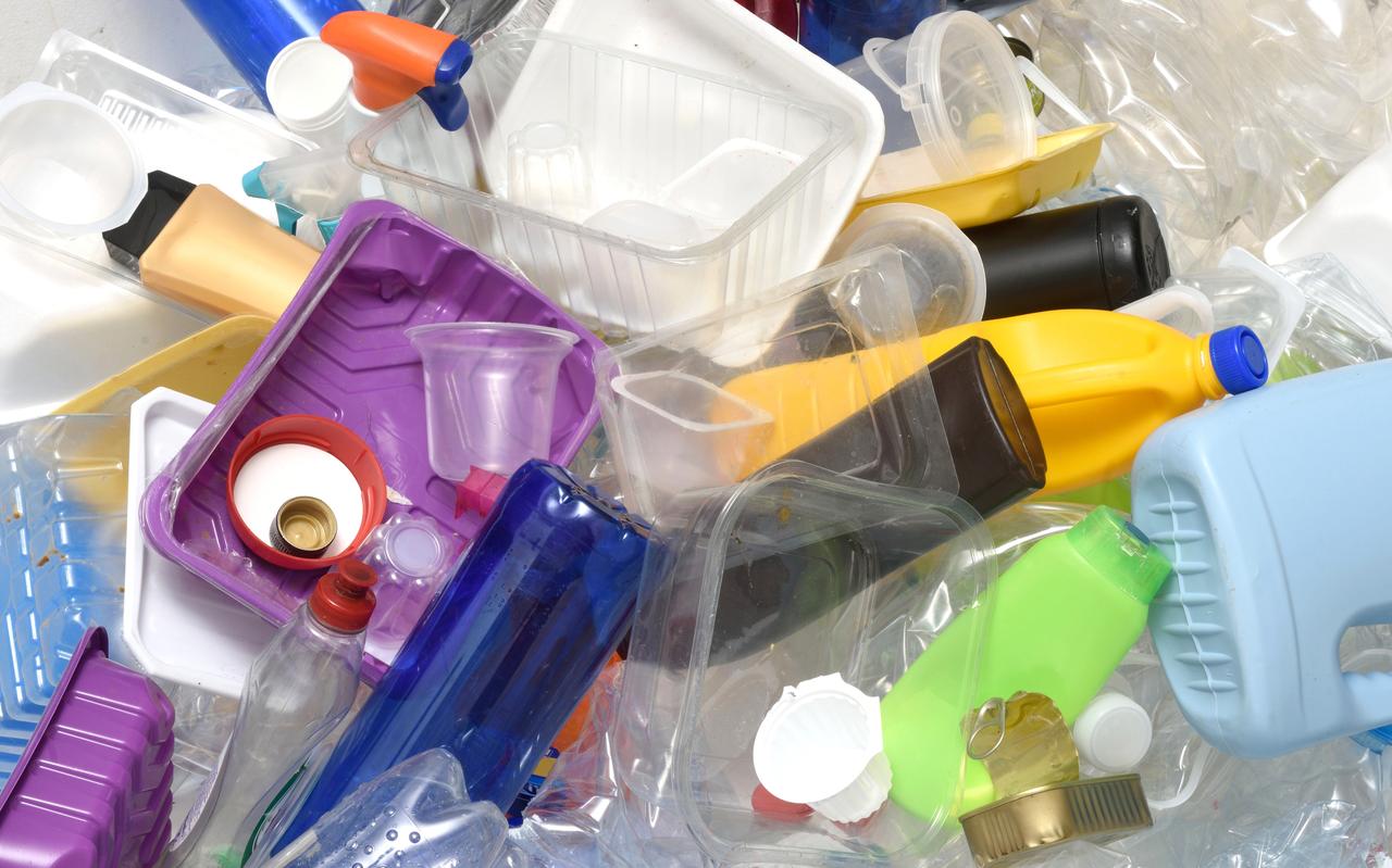 Plastic afval. Plastic afval.