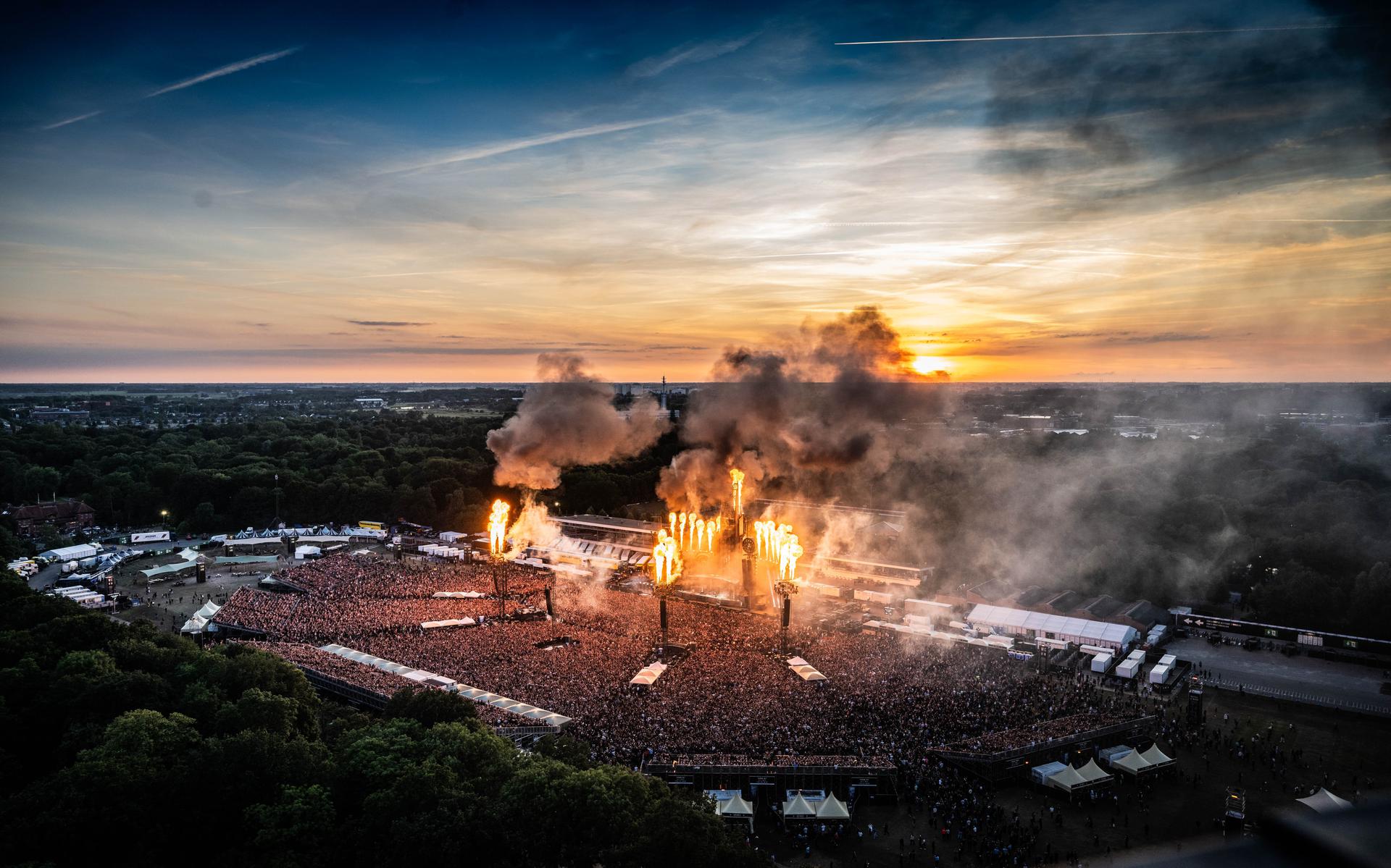 Rammstein aan het woord: muziekman Jacob Haagsma liet de concerten in  Groningen voor wat ze zijn, maar hij was er toch weer druk mee - Dagblad  van het Noorden