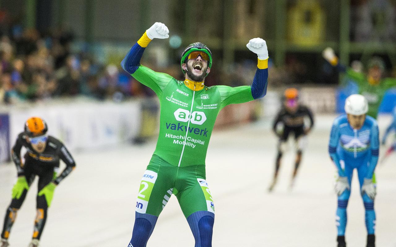 Gary Hekman, de laatste winnaar van het Nederlandse kampioenschap marathonschaatsen op kunstijs, op 1 januari 2020 in Enschede. Gary Hekman, de laatste winnaar van het Nederlandse kampioenschap marathonschaatsen op kunstijs, op 1 januari 2020 in Enschede.