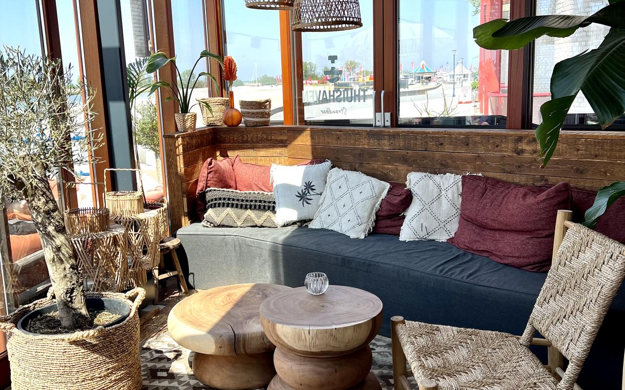 Het interieur van Strandbar Thuishaven. Het interieur van Strandbar Thuishaven.