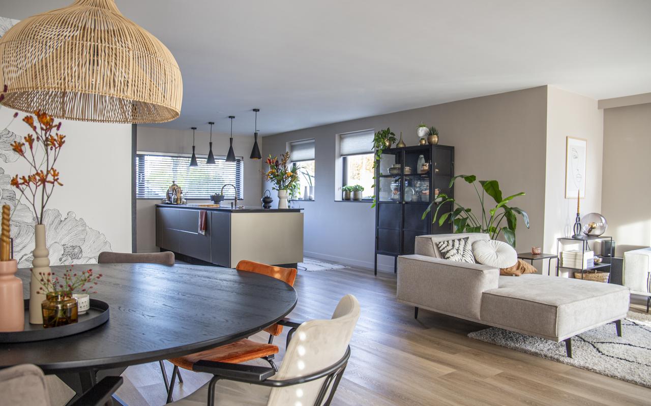 ,,Het mooie aan dit huis vind ik de indeling, het is niet zo’n standaard L- of U-vorm’’ ,,Het mooie aan dit huis vind ik de indeling, het is niet zo’n standaard L- of U-vorm’’