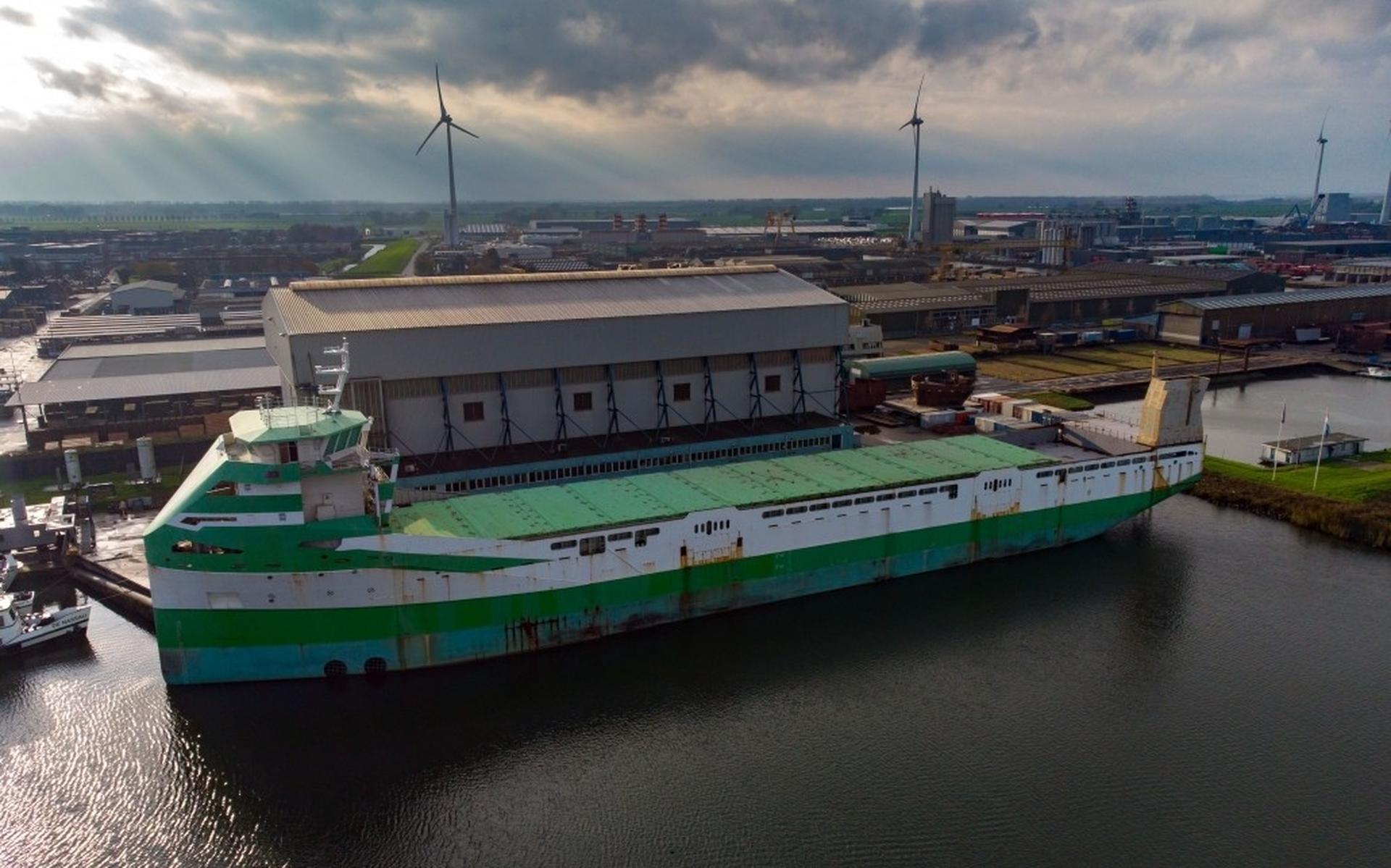 Ongeluksschip Joint Runner I brengt 1,2 miljoen op. Twee scheepswerven en staalleverancier Centraals