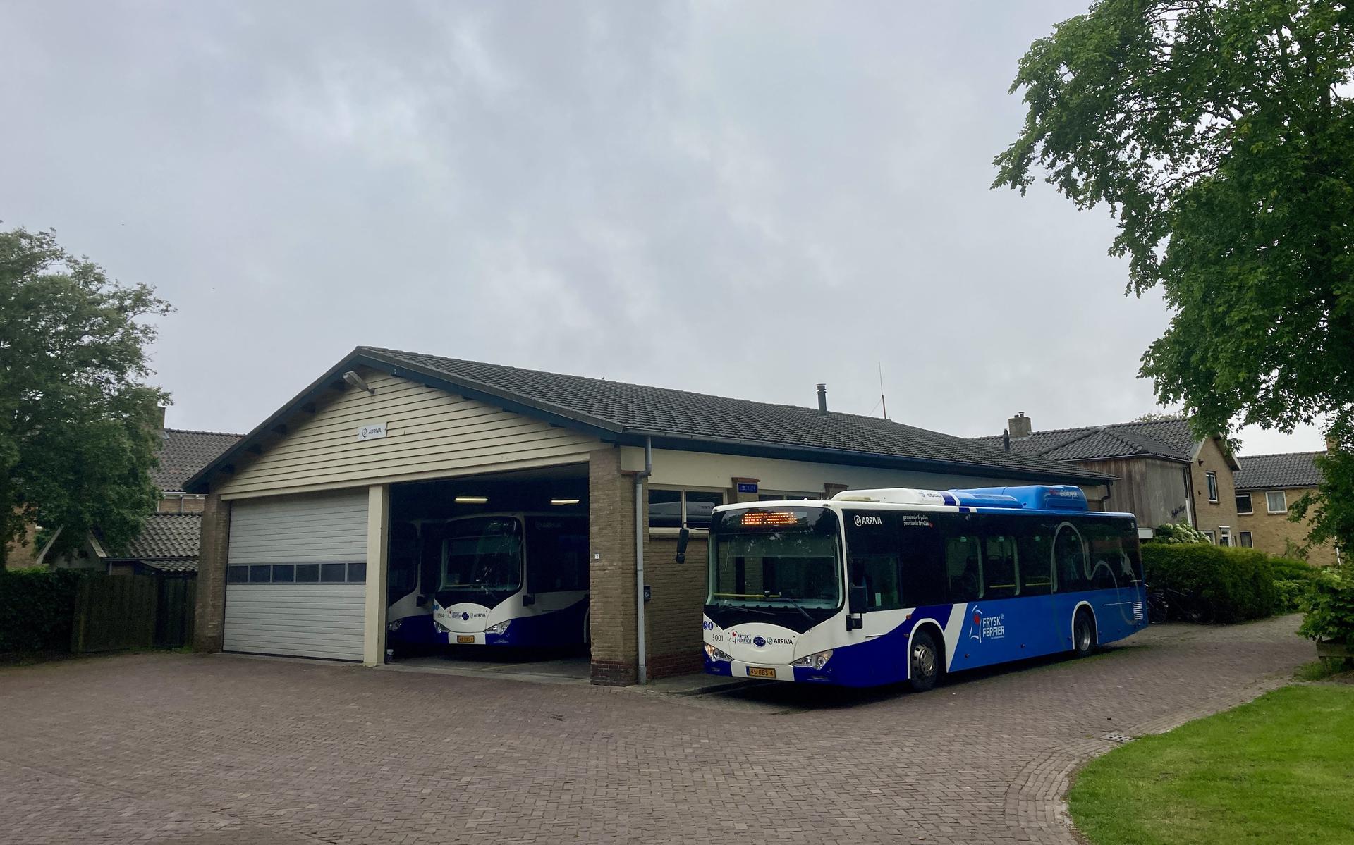 De huidige busremise op Schiermonnikoog aan de Oosterreeweg. 
