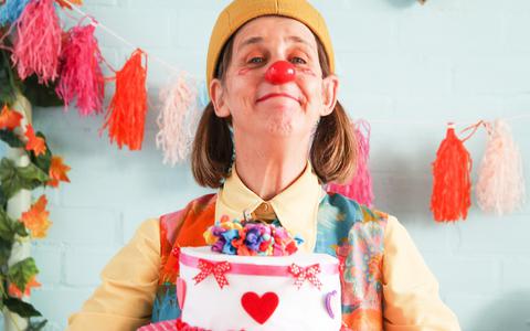 Heppie de Clown uit Goutum: 'Zodra ik de neus opdoe, ben ik clown'