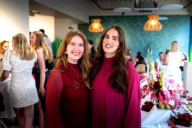 Waarom Melina (27) en Raoni (24) een club beginnen waar alleen vrouwen welkom zijn