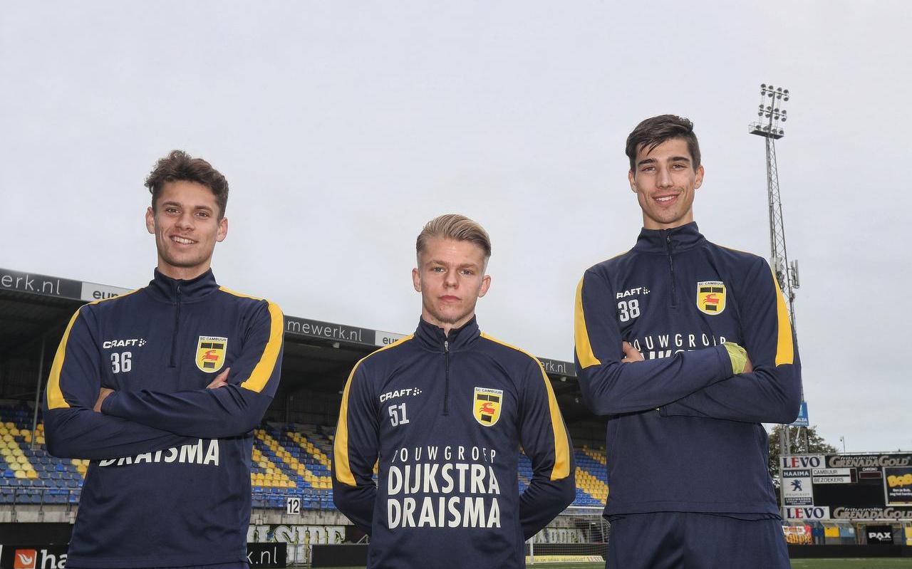 De beloften van Cambuur (vlnr): Mees Gootjes , Dylan Smit en Stefan Deuling. De beloften van Cambuur (vlnr): Mees Gootjes , Dylan Smit en Stefan Deuling.