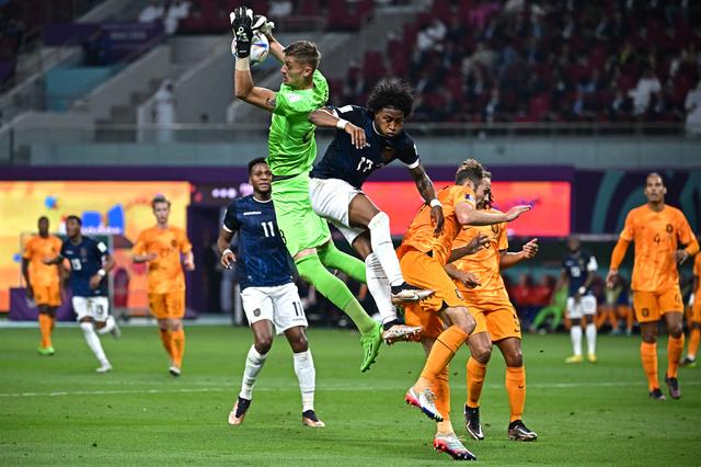 Andries Noppert blikt aan de hand van 10 foto’s terug op het WK in Qatar: ‘Als ik deze beelden zie, 