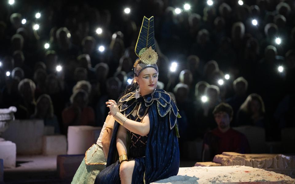 Scene uit een eerdere voorstelling, Antonius en Cleopatra, van het Shakespearetheater. 